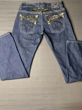 Authentic Robin's Jean Embellished Dark Wash Jeans with Back Pocket Detail NWOT